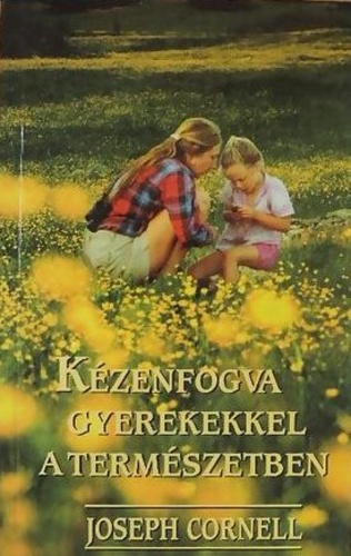 Kézenfogva gyerekekkel a természetben